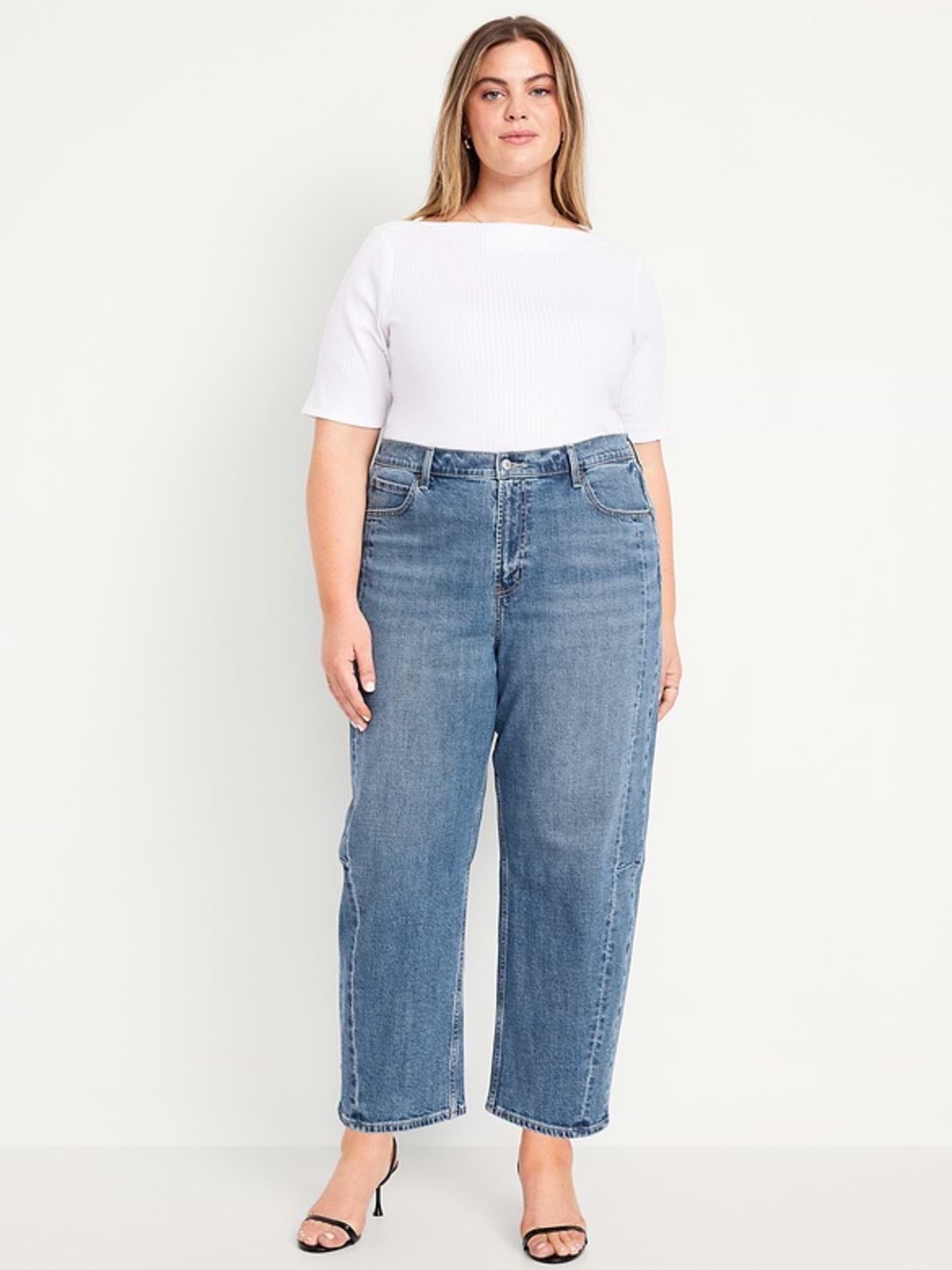 Old Navy High-Rise Barrel Leg Jeans Size 16 Medium Wash Denim